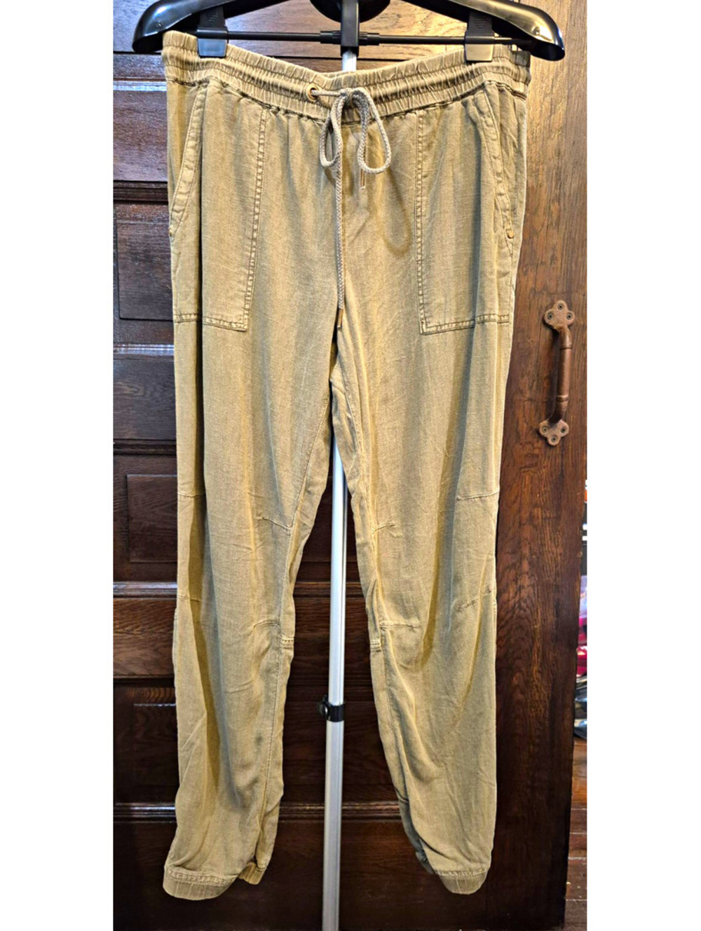 Sanctuary Women’s olive green Linen Rayon Jogger Pants